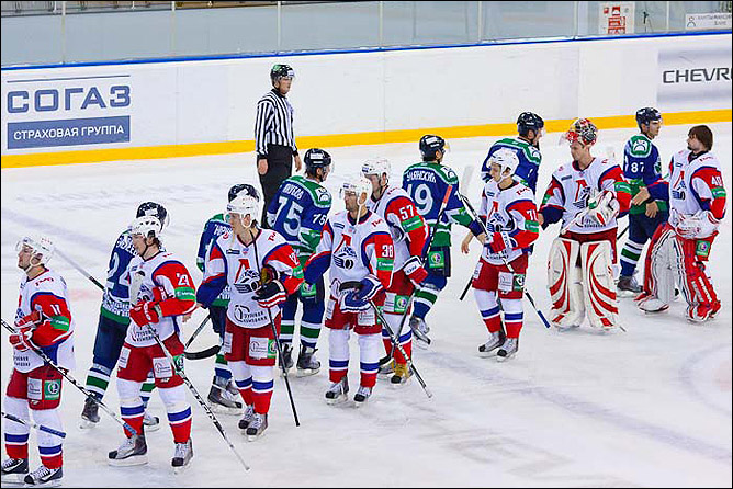 21.11.2010. КХЛ. Югра - Локомотив - 2:3. Фото 04.