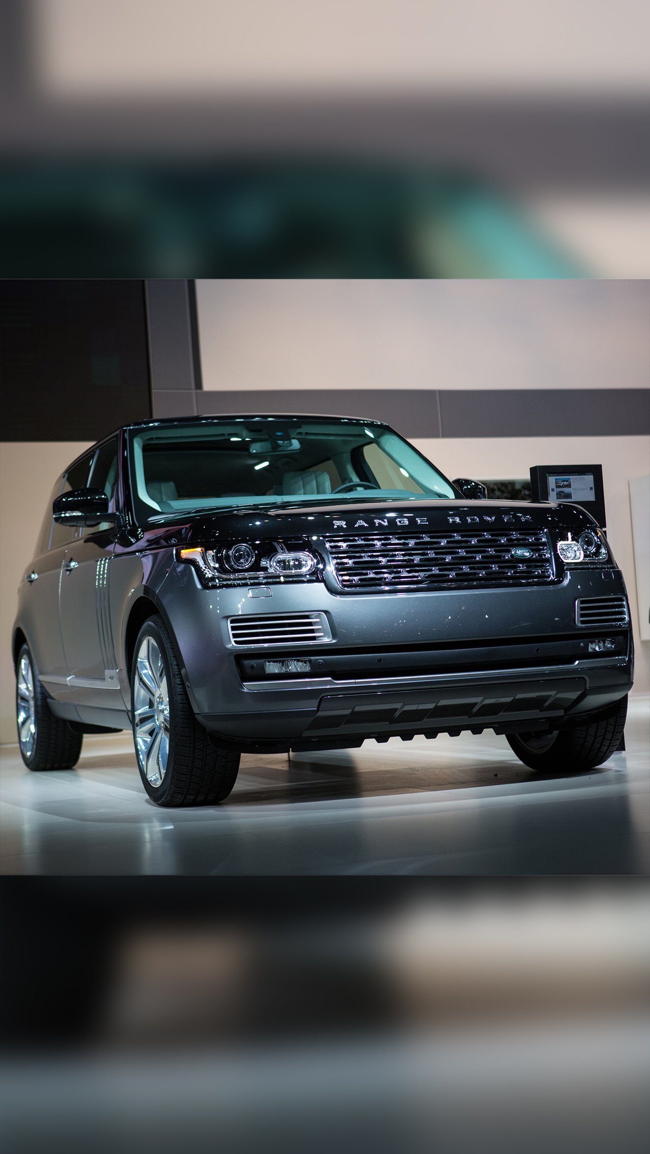 Range Rover SV Autobiography