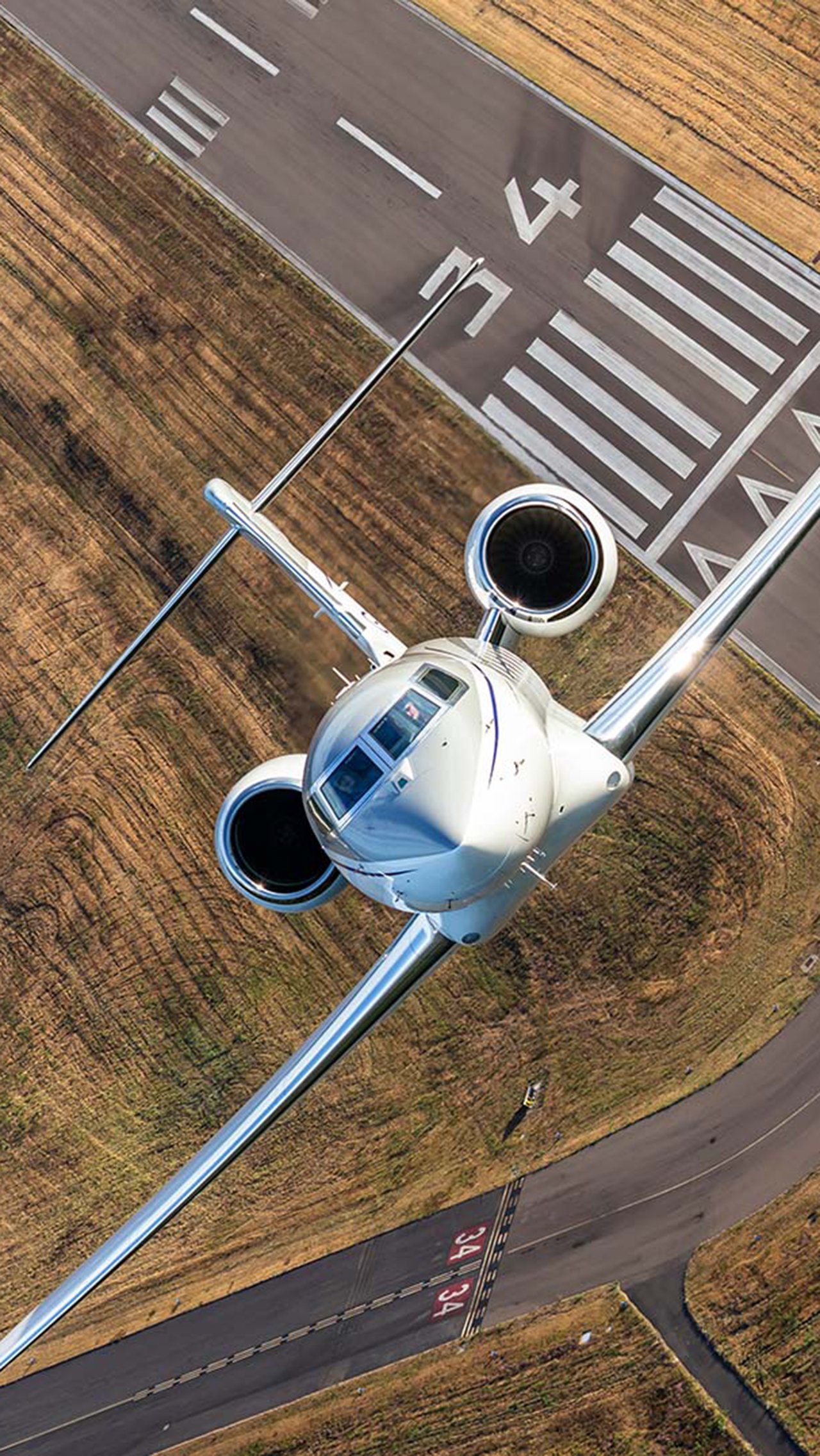 Gulfstream G-IV (N236 MJ)