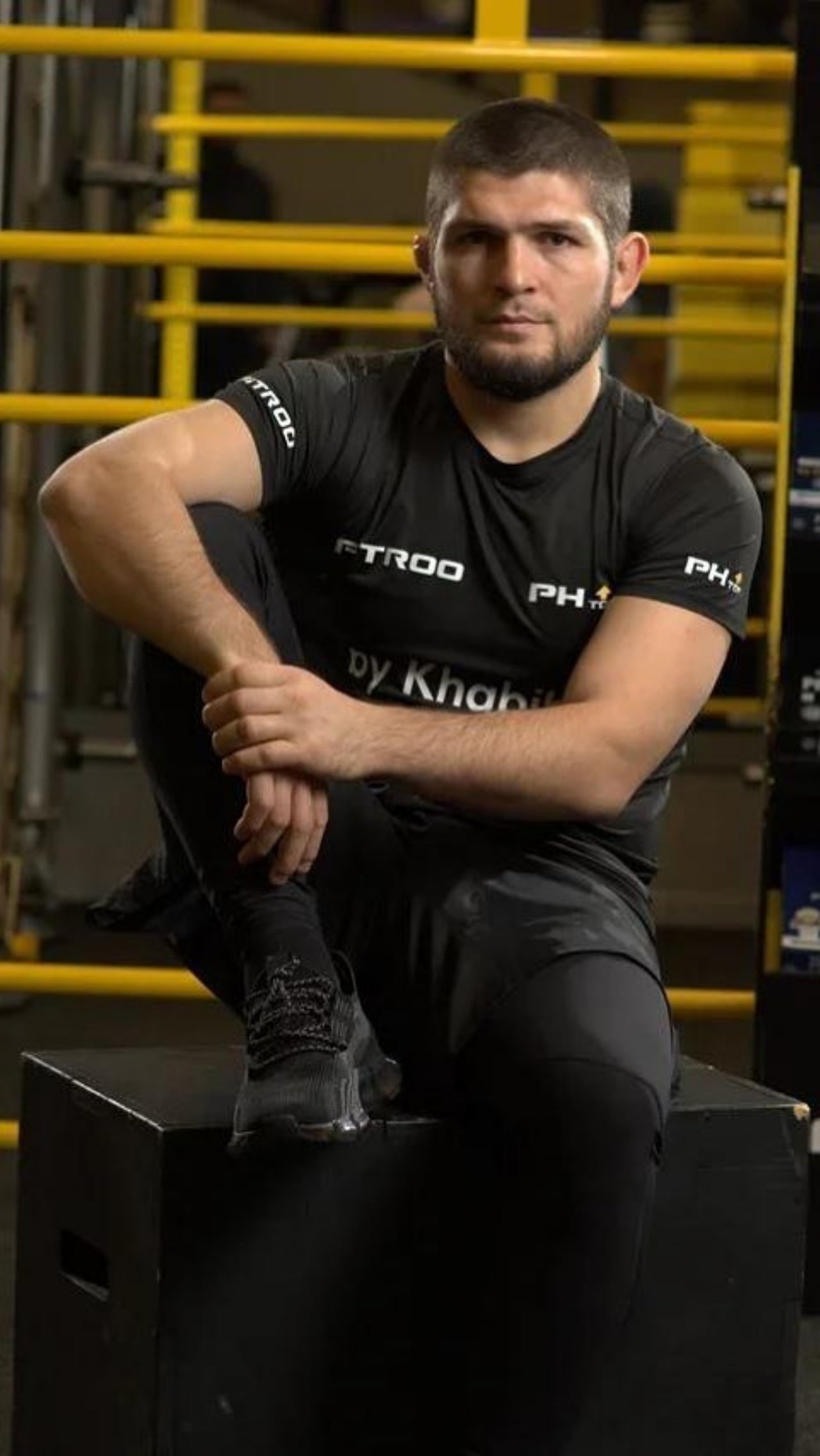 <a href="https://www.instagram.com/khabib_nurmagomedov/" rel="nofollow">Хабиб Нурмагомедов</a>