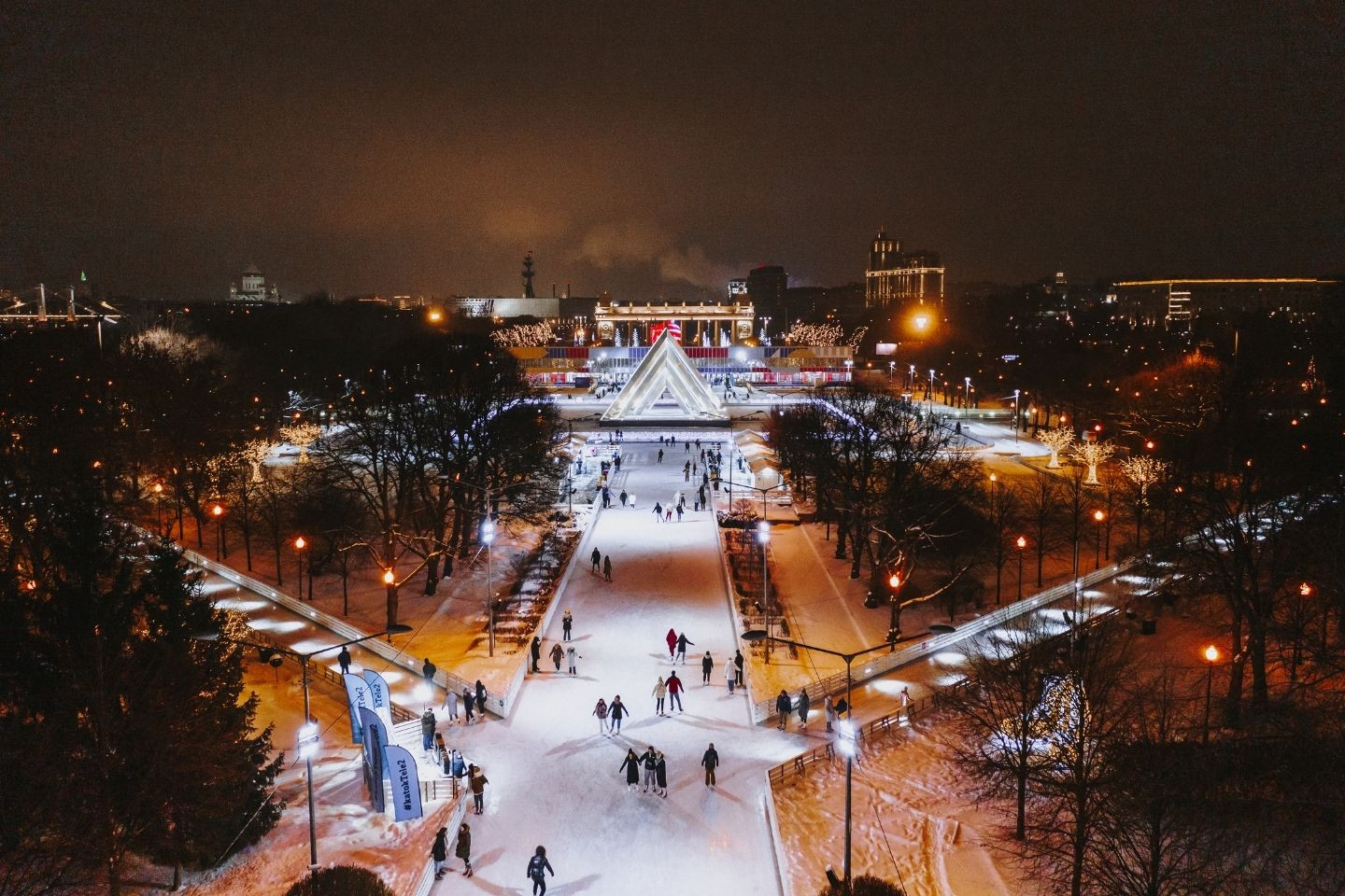 Полный гид по катку в Парке Горького