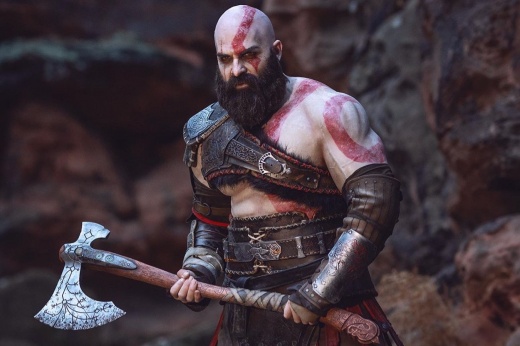 Крутой косплей по God of War: Ragnarok, «Ведьмаку 3», аниме «Ван Пис», «Малефисенте»