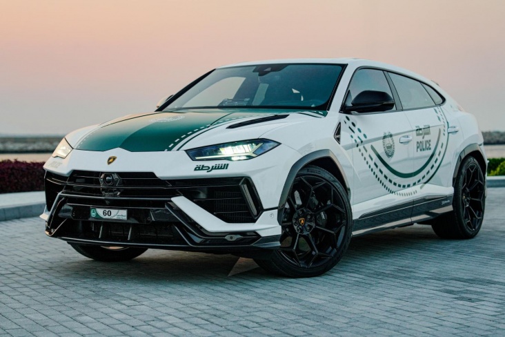 Lamborghini Urus Performante полиции Дубая