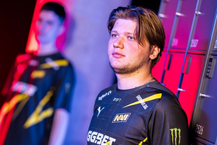 Александр s1mple Костылев