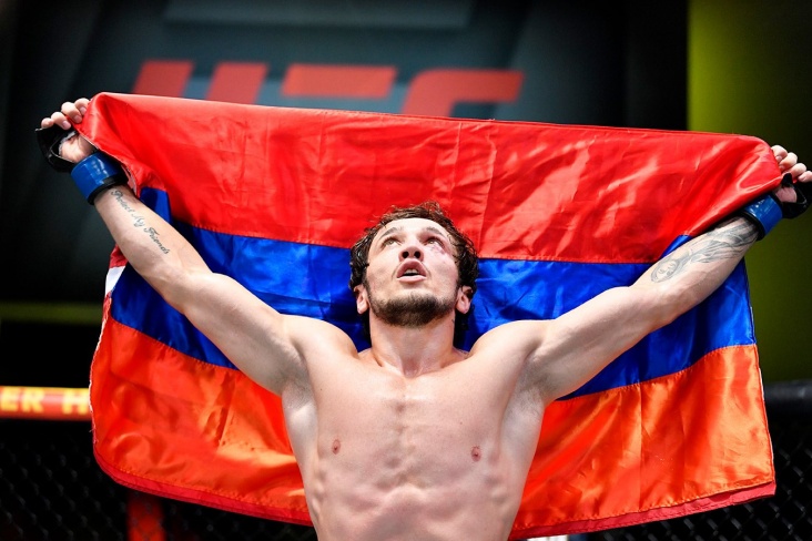 Багдасарян нокаутировал соперника на турнире UFC