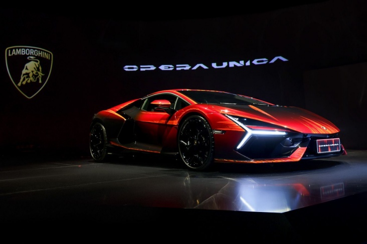 Lamborghini Revuelto Opera Unica