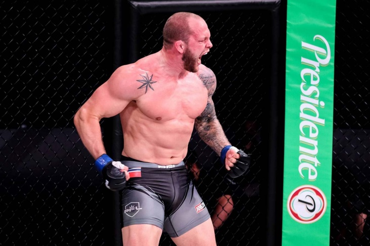 Мартин Хамлет задушил Дэна Спонна на PFL 2